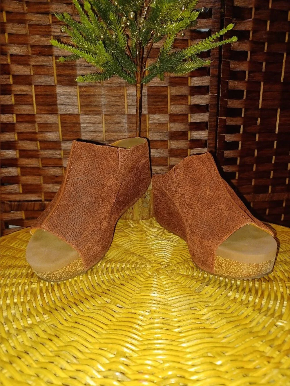 Women’s Textured Wedge Mule Slip-On
